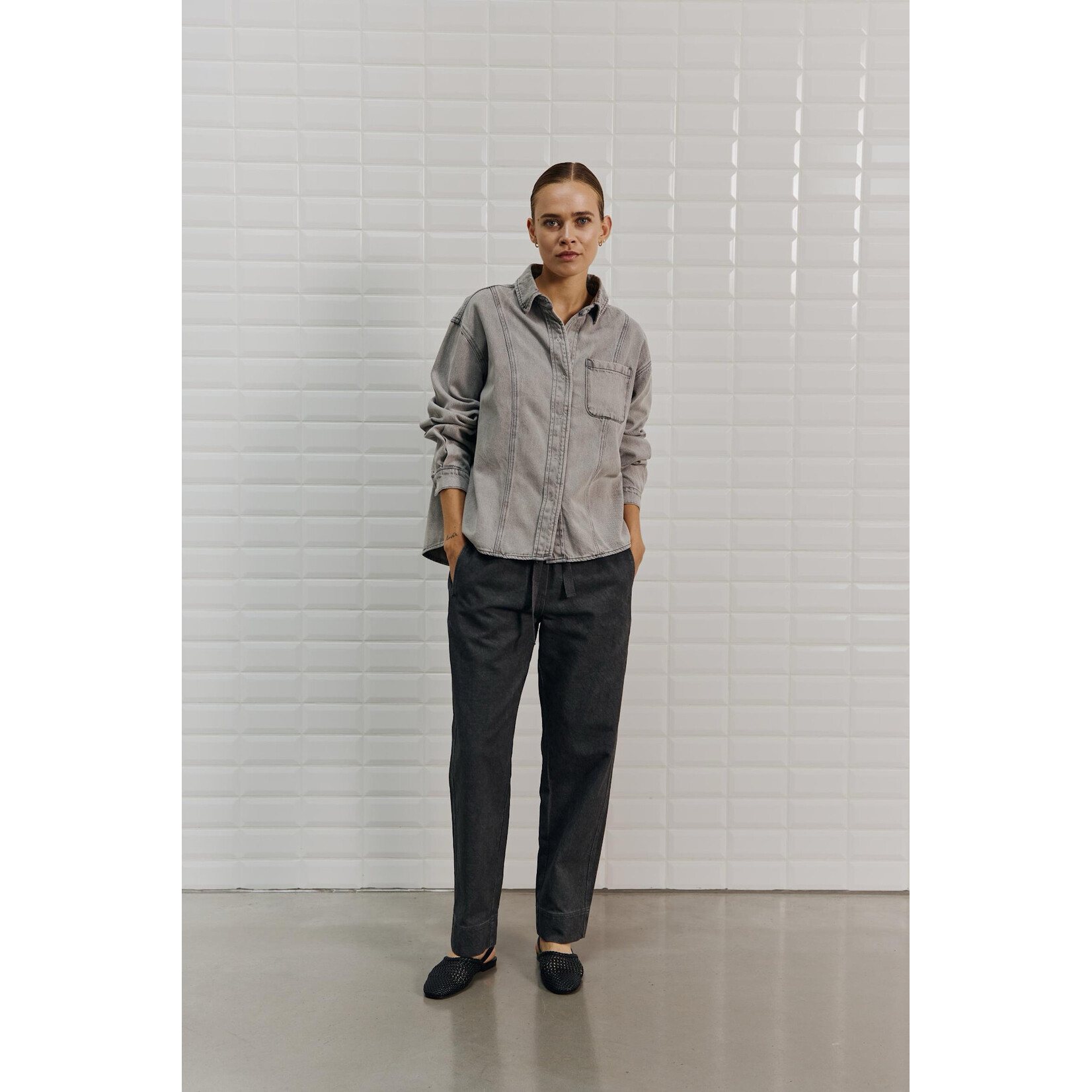 Withblack Penelope denim blouse grijs