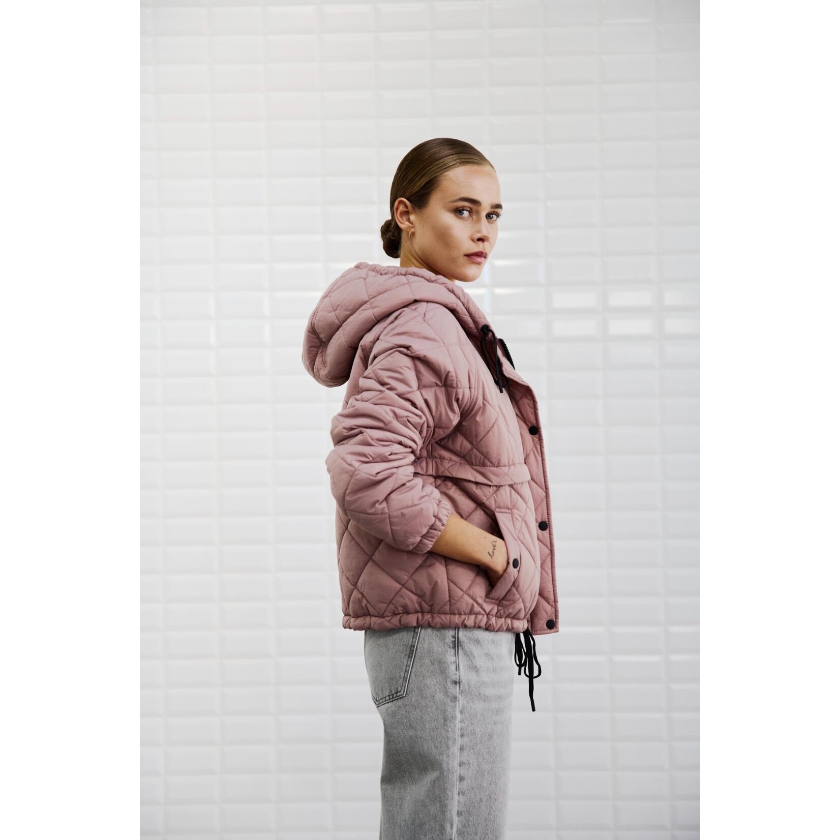 With Black Withblack jasje Astrid roze