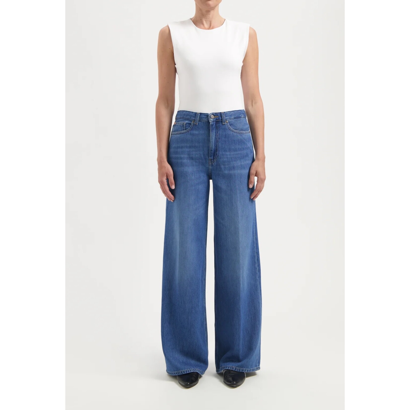 MUD JEANS MUD Jeans Sara High Loose Flow