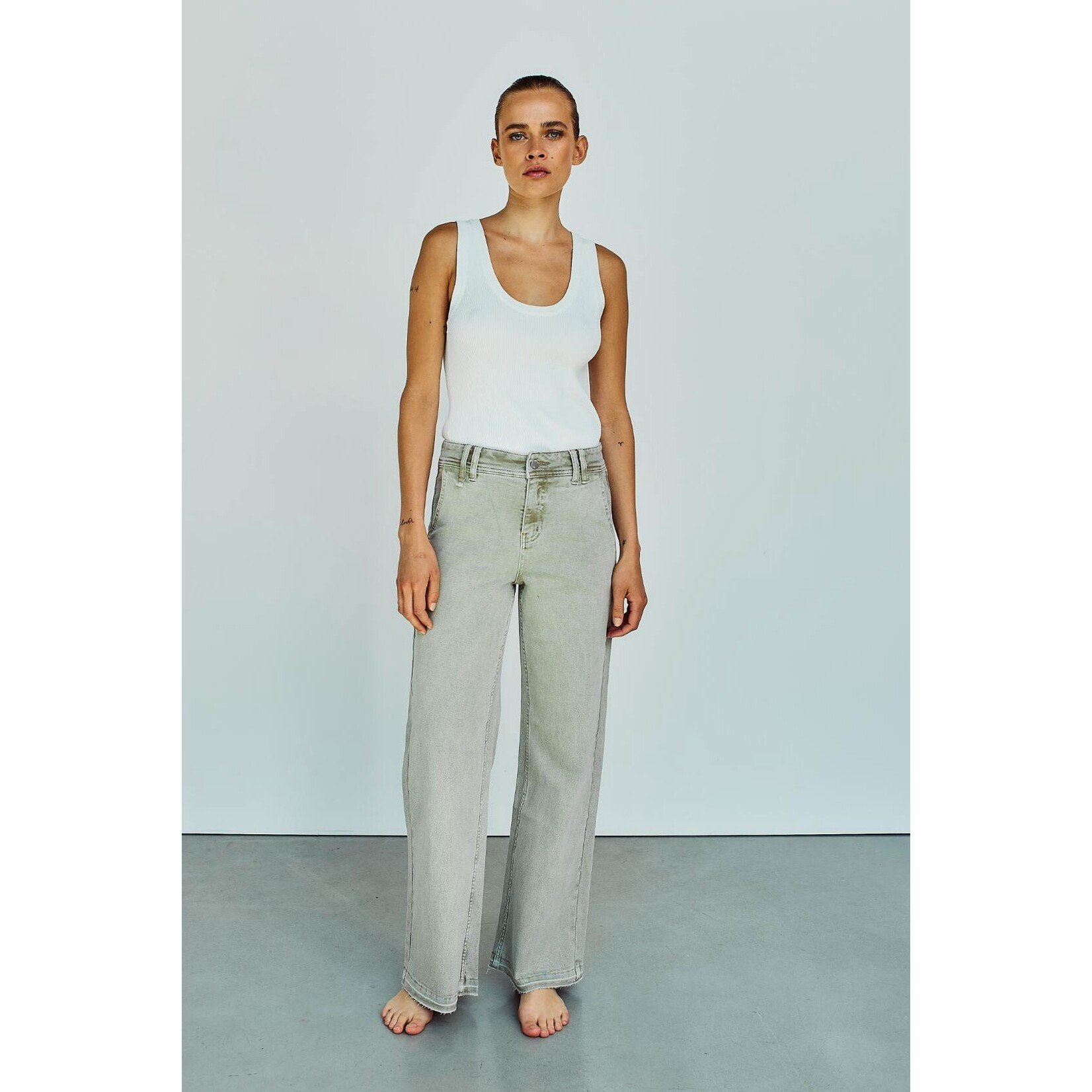 With Black WithBlack Muse wide jeans groen