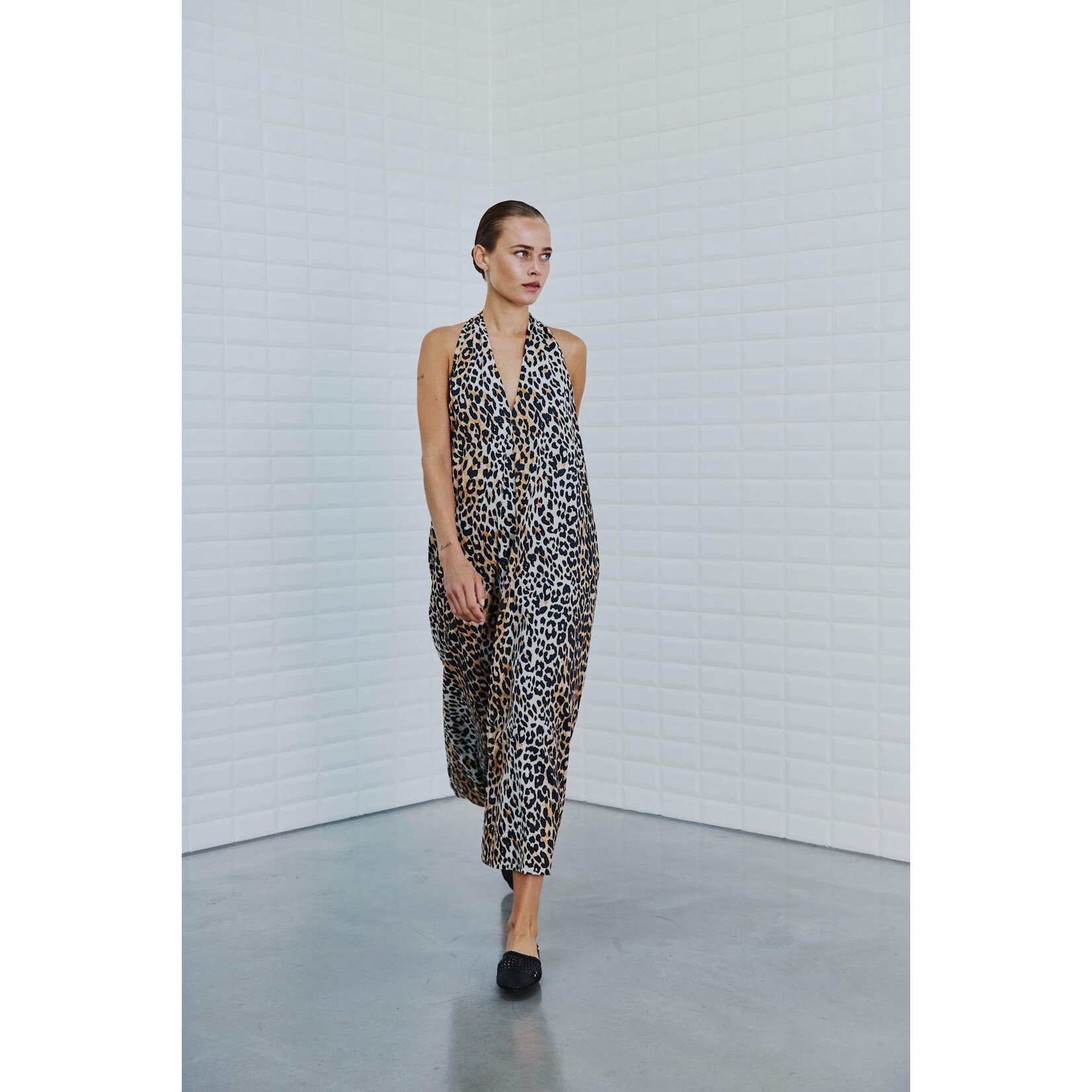 With Black Withblack Amina Talia SL midi dress leopard