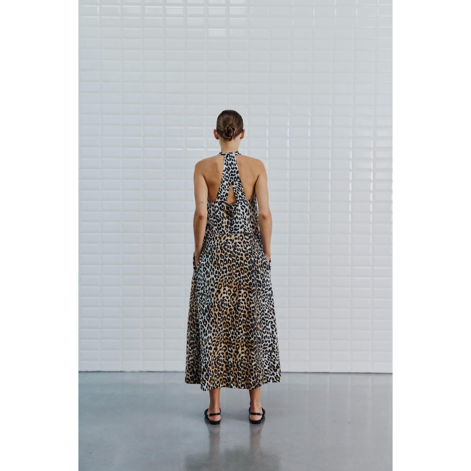 With Black Withblack Amina Talia SL midi dress leopard