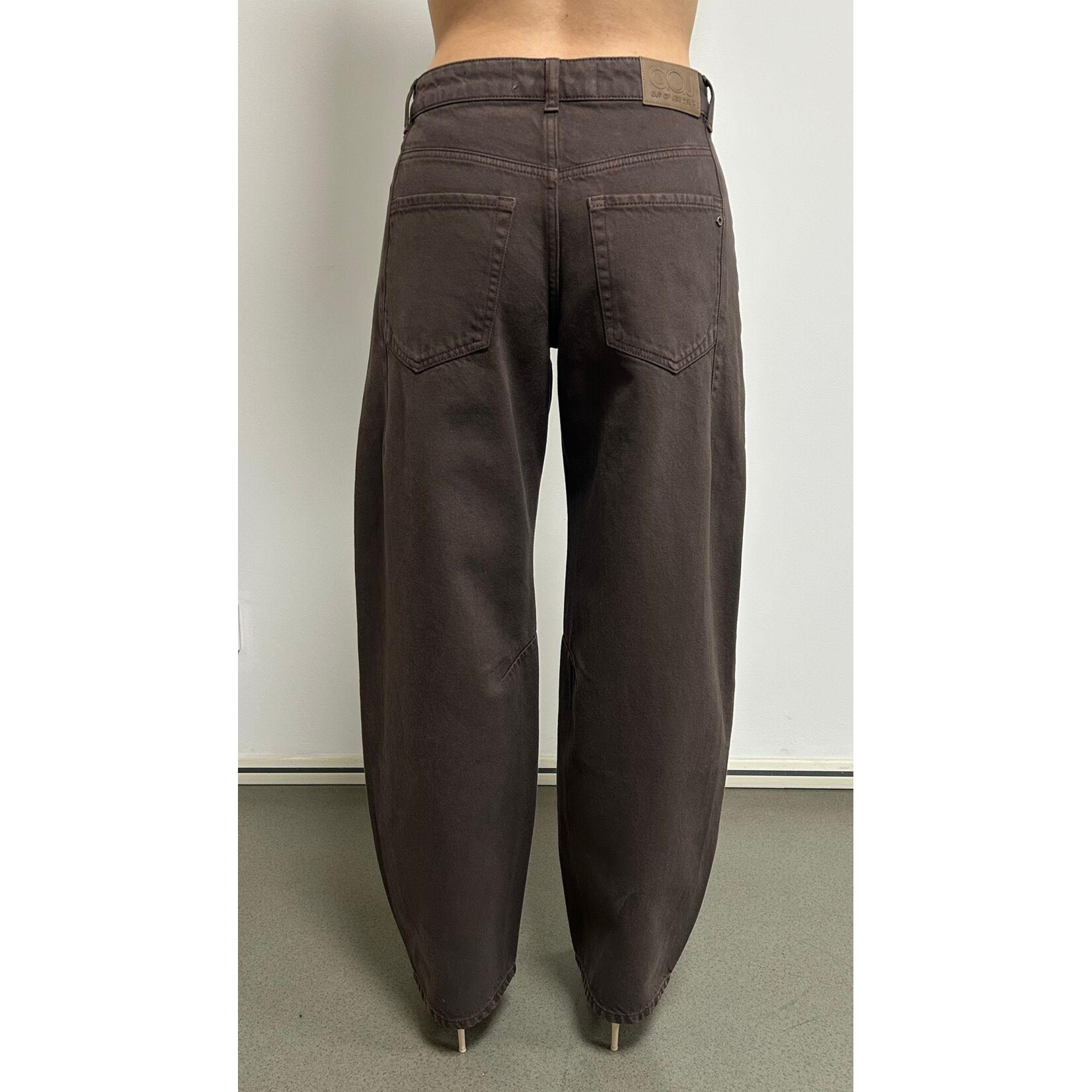 C.O.J. COJ Clara Barrel Ballon jeans bruin