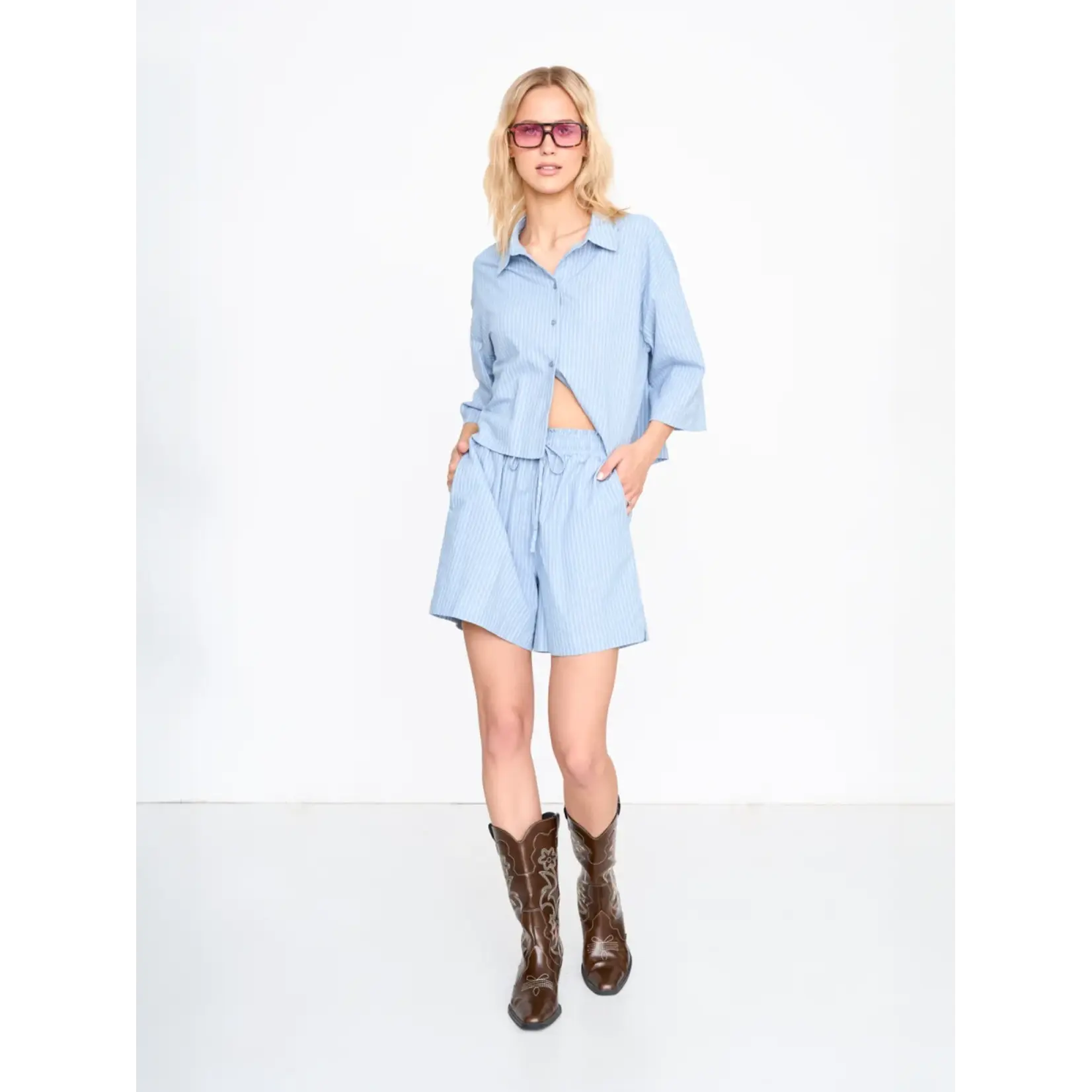 24Colours 24Colours short Claire streep blauw