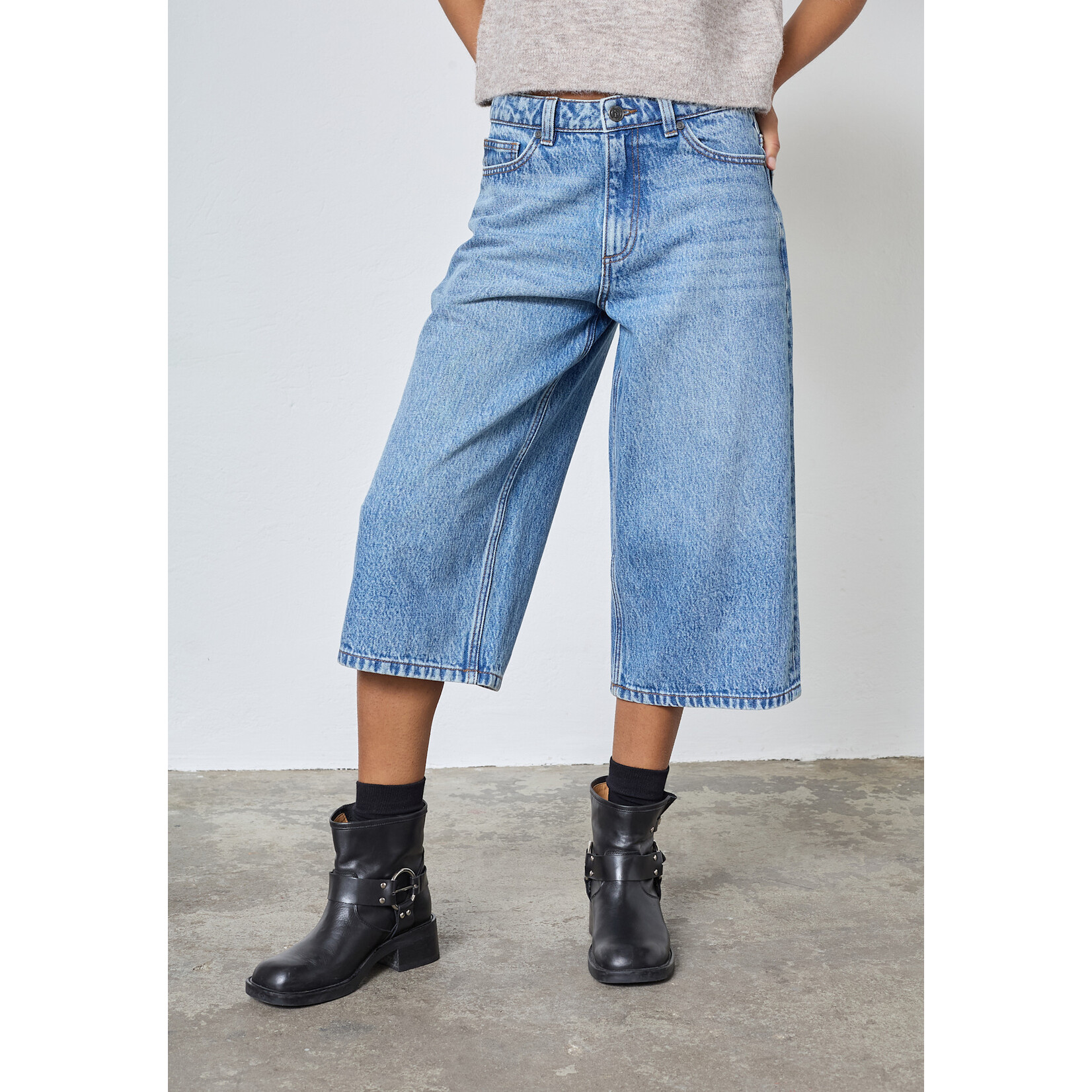 Sisters Point olina denim short med blue