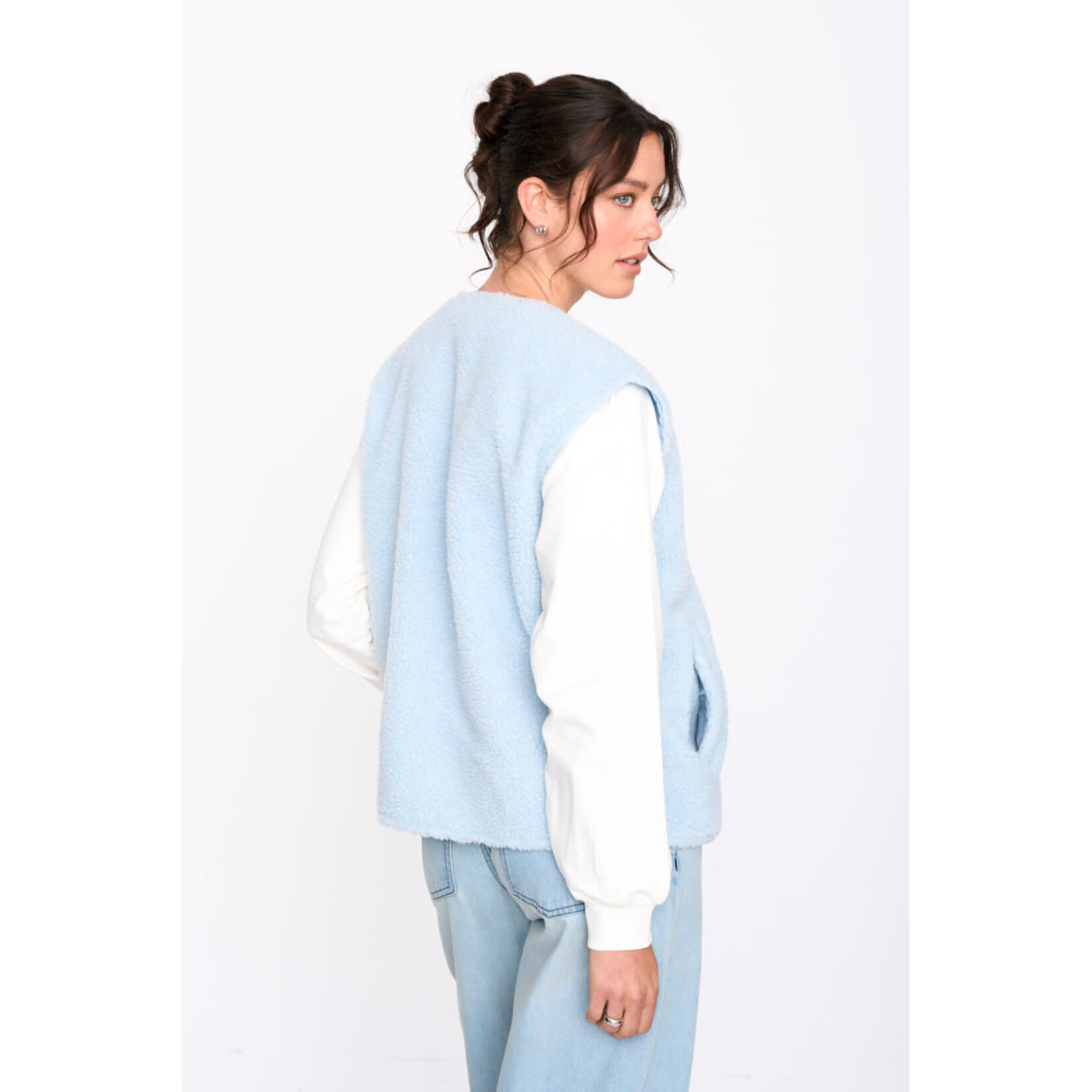 24Colours 24Colours teddy gilet baby blue