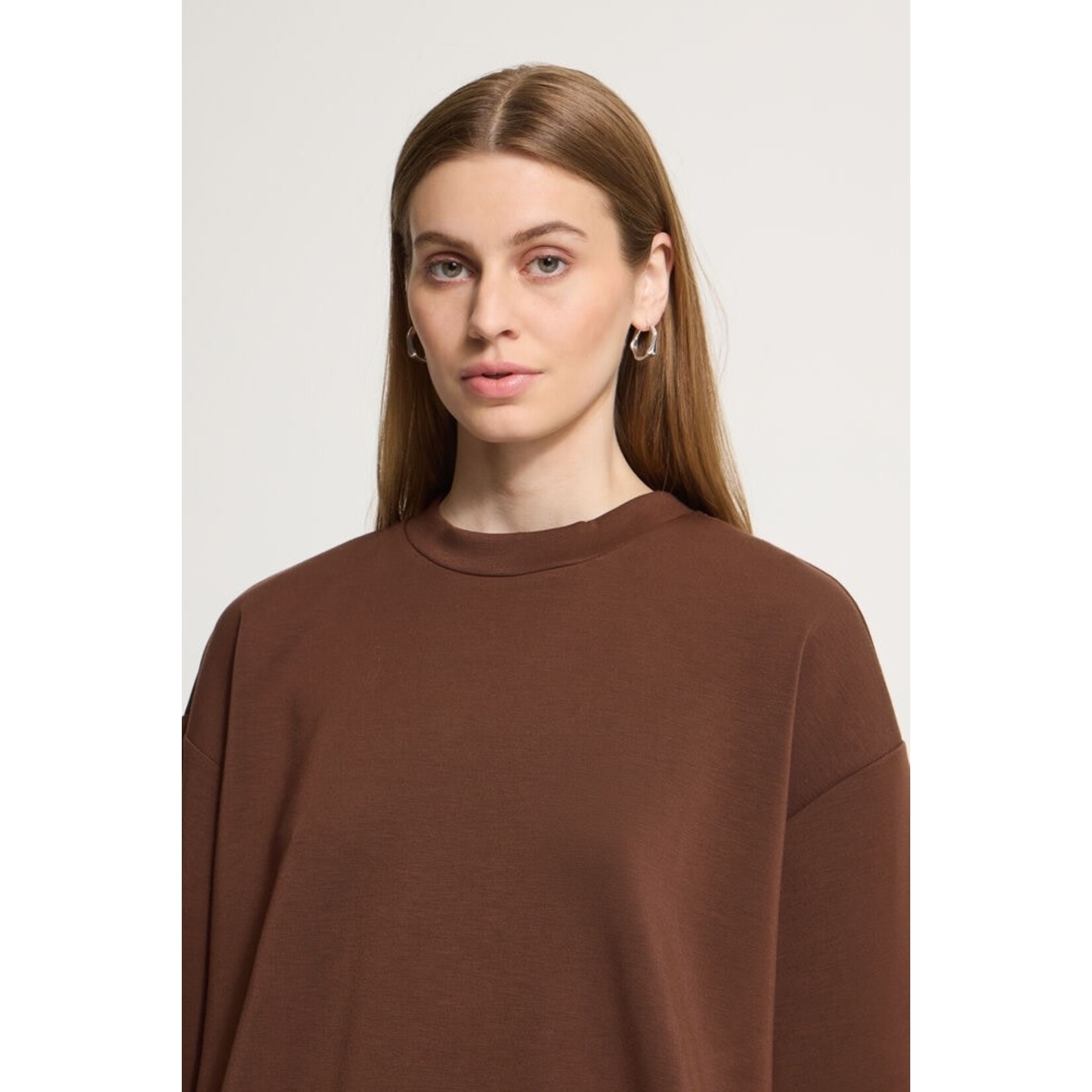 ICHI Ihnaida t-shirt oversized bruin