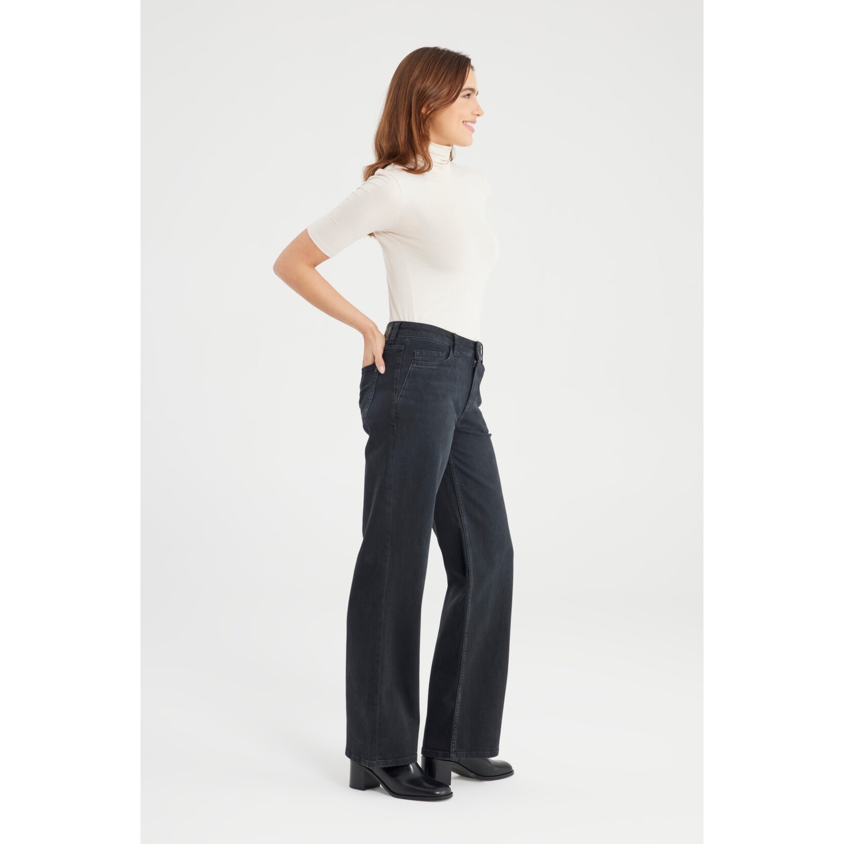 C.O.J. COJ straight jeans Nova Black VT