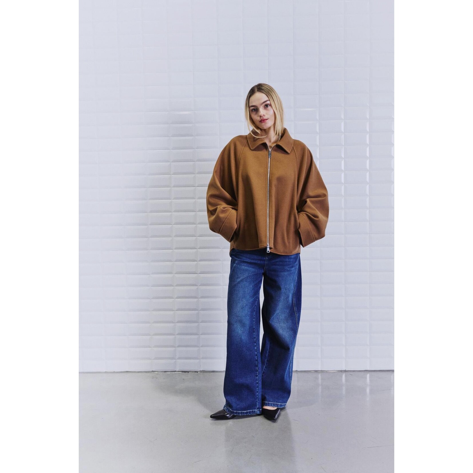 With Black Withblack Jackie bat sleeve jasje Camel
