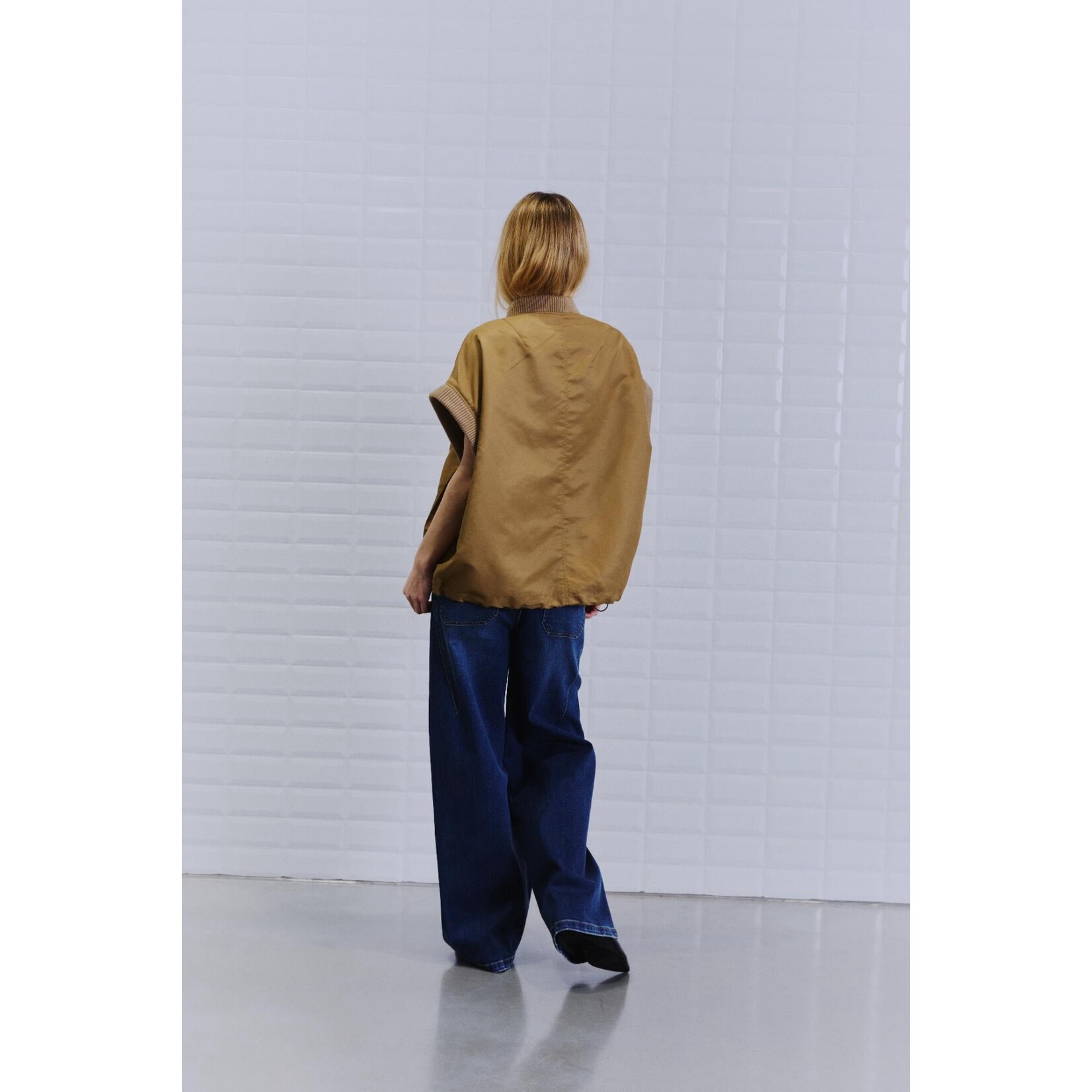 With Black Withblack Imperial bodywarmer Camel