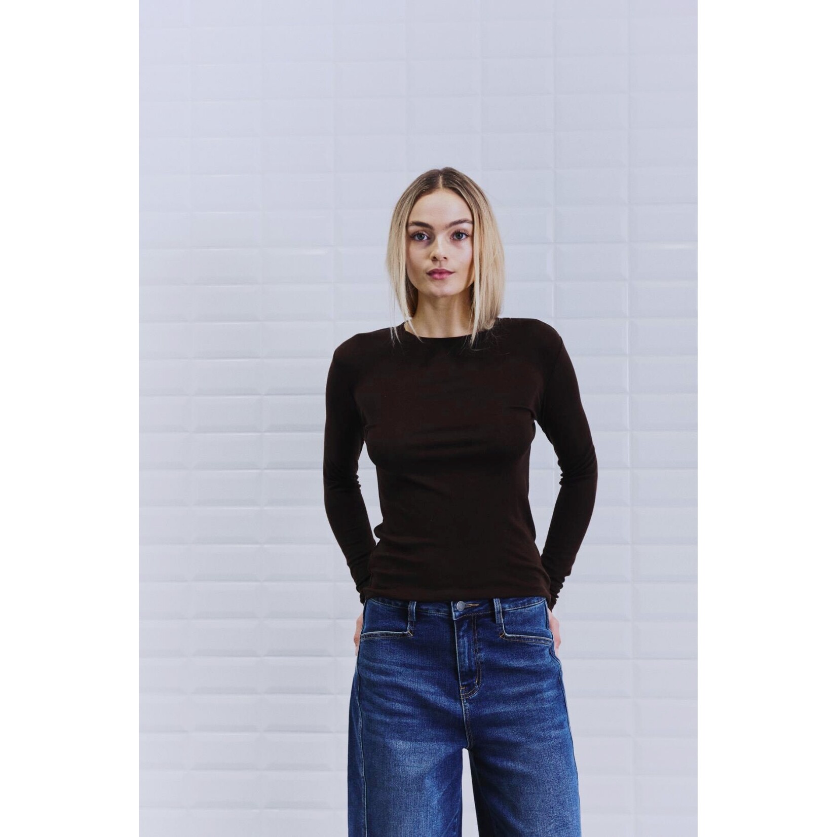With Black Withblack Josefine LS t-shirt bruin
