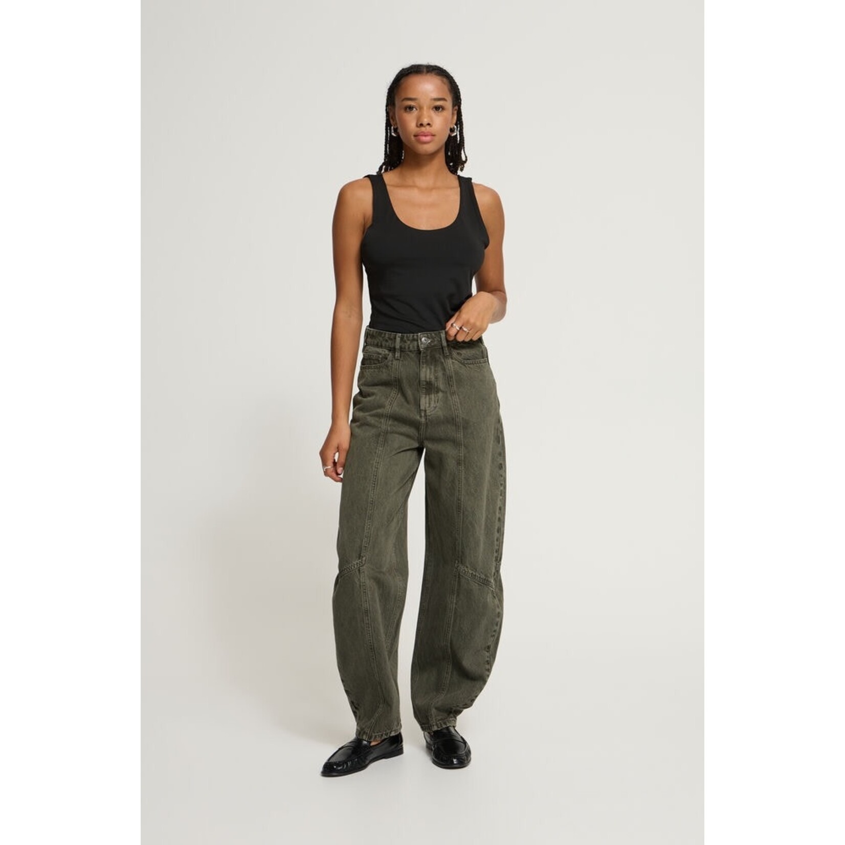 ICHI Ihpella barrel jeans groen