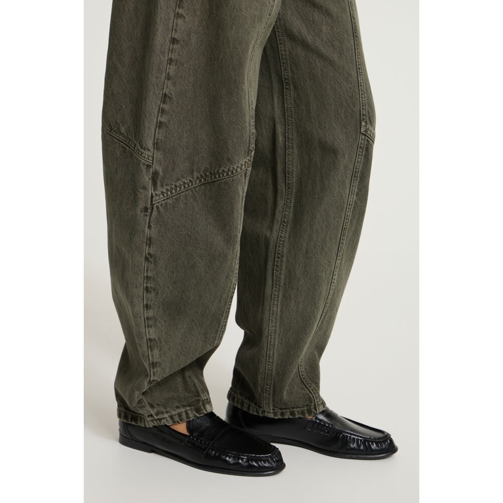 ICHI Ihpella barrel jeans groen