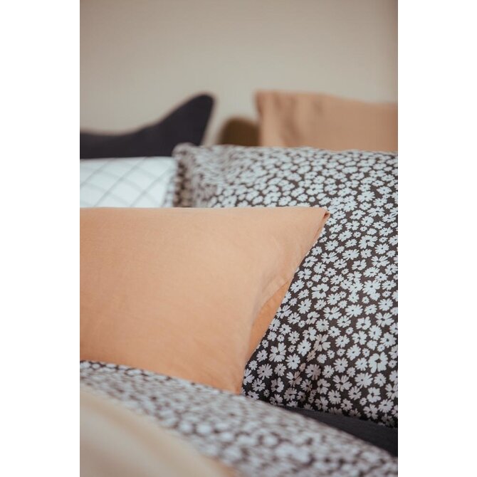 Vandyck Pure 53 Percale Flower Dekbedovertrek Anthracite 140x220 Vandyck Pure 53 Percale Flower Dekbedovertrek Anthracite 140x220