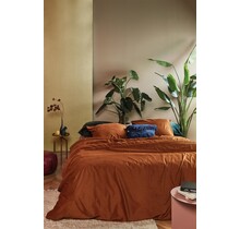 At Home by BeddingHouse Cosy Corduroy Dekbedovertrek  Terra 200 x 200/220 cm