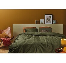 At Home by BeddingHouse Cosy Corduroy Dekbedovertrek  Groen 140 x 200/220 cm