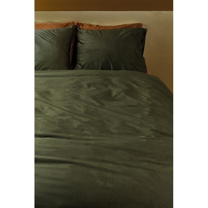 At Home by BeddingHouse Cosy Corduroy Dekbedovertrek  Groen 140 x 200/220 cm