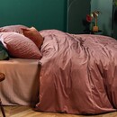 At Home by Beddinghouse At Home by BeddingHouse Cosy Corduroy Dekbedovertrek  Roze 60 x 70 cm