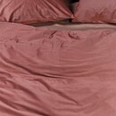 At Home by Beddinghouse At Home by BeddingHouse Cosy Corduroy Dekbedovertrek  Roze 60 x 70 cm