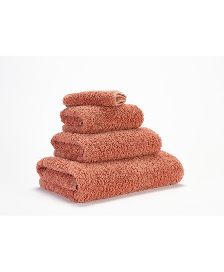 Abyss & Habidecor Super Pile Douchelaken 70x140 685 terracotta