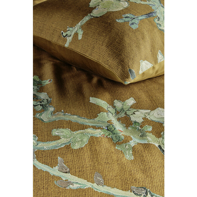 Beddinghouse x Van Gogh Museum Blossoming Dekbedovertrek - Oker 200 x 200/220 cm Beddinghouse x Van Gogh Museum Blossoming Dekbedovertrek - Oker 200 x 200/220 cm