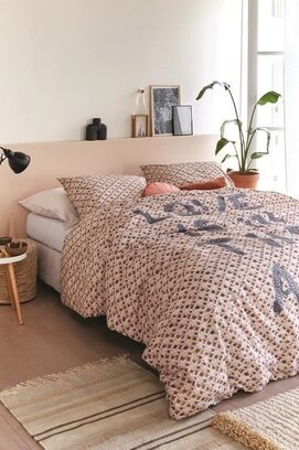 Ariadne at Home Love is - Zwart Wit 200 x 200/220 cm