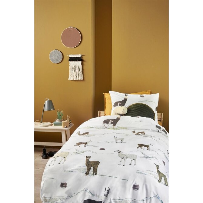 Beddinghouse x Hanneke de Jager Lama Mountain  Natural 140 x 200/220 cm Beddinghouse x Hanneke de Jager Lama Mountain  Natural 140 x 200/220 cm