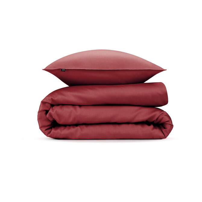 Zo Home Satinado Dekbedovertrek 140x200/220 Spicy Red Zo Home Satinado Dekbedovertrek 140x200/220 Spicy Red