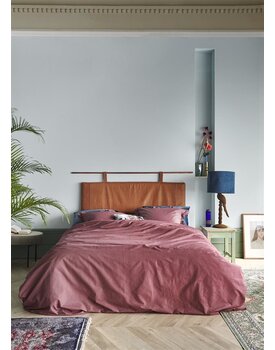 At Home by Beddinghouse Flamboyant Dekbedovertrek - Dark Pink 200x200/220 cm