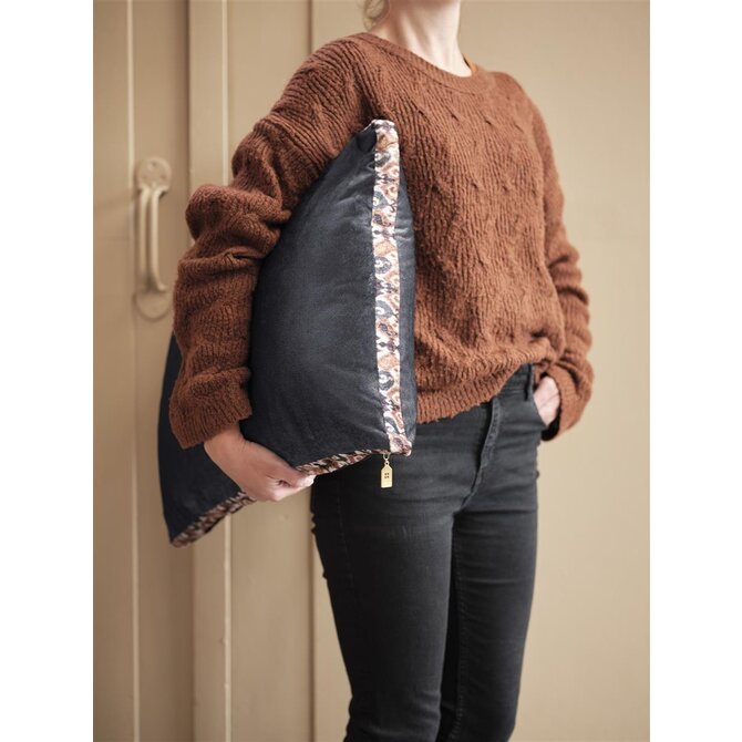 KAAT Amsterdam Julan Sierkussen  Anthracite 40x60 cm KAAT Amsterdam Julan Sierkussen  Anthracite 40x60 cm