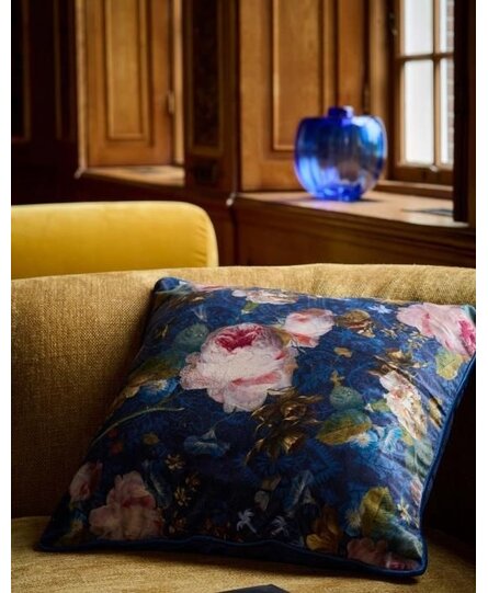 Essenza for Maurtitshuis  Gallery of Roses Cushion 50x50 Nightblue