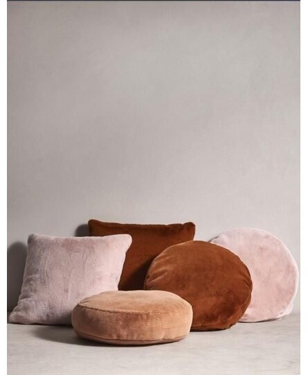 Essenza Mads Furry cushion Rose 45 cm round