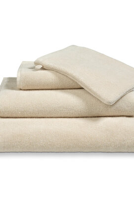Vandyck Verona Plain Douchelaken 70x140 desert