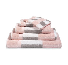 Vandyck Boston Light Pink Gastendoekje 40x60