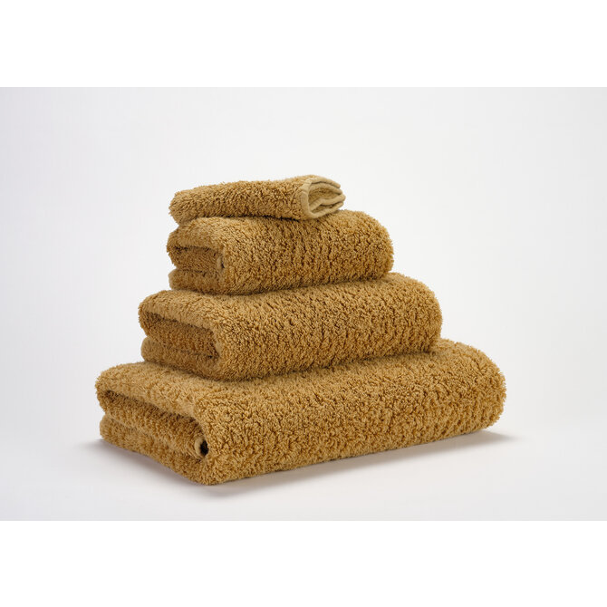 Abyss & Habidecor Super Pile Handdoek 55x100 840 gold Abyss & Habidecor Super Pile Handdoek 55x100 840 gold