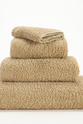 Abyss & Habidecor Super Pile Handdoek 55x100 714 sand