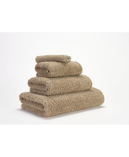 Abyss & Habidecor Super Pile Handdoek 60x110 711 taupe