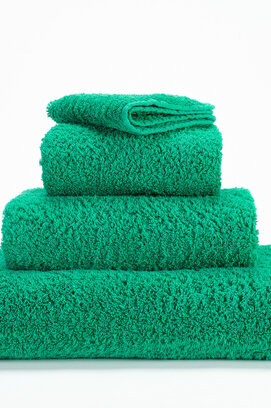 Abyss & Habidecor Super Pile Handdoek 60x110 230 emerald