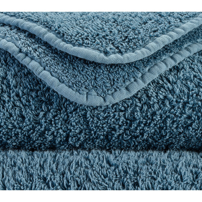 Abyss & Habidecor Super Pile Handdoek 60x110 306 bluestone Abyss & Habidecor Super Pile Handdoek 60x110 306 bluestone