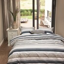 Rivièra Maison Riviera Maison Dekbedovertrek Sturdy Stripe  Marineblauw 200x200/220 cm