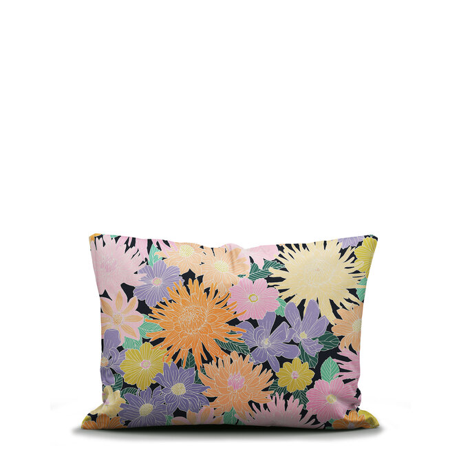 Covers & Co Flower fling Kussensloop Black 60x70 Covers & Co Flower fling Kussensloop Black 60x70