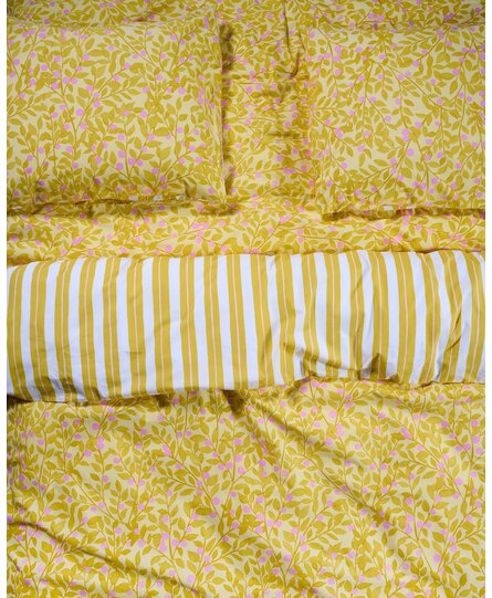 Covers & Co Petite berry Kussensloop Lemon yellow 60x70