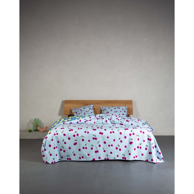 Covers & Co Zesty cherry Dekbedovertrek Ice blue 200x200/220