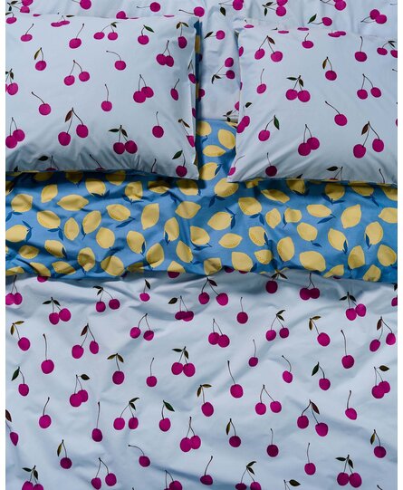 Covers & Co Zesty cherry Dekbedovertrek Ice blue 200x200/220