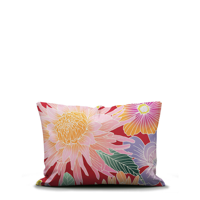 Covers & Co Flower fling Kussensloop Happy red 60x70 Covers & Co Flower fling Kussensloop Happy red 60x70