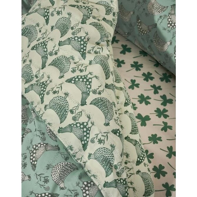 Covers & Co Chicken Run Dekbedovertrek Turquoise 200x200/220 Covers & Co Chicken Run Dekbedovertrek Turquoise 200x200/220