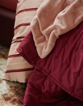 Essenza Ruth quilt Wine red 220x265