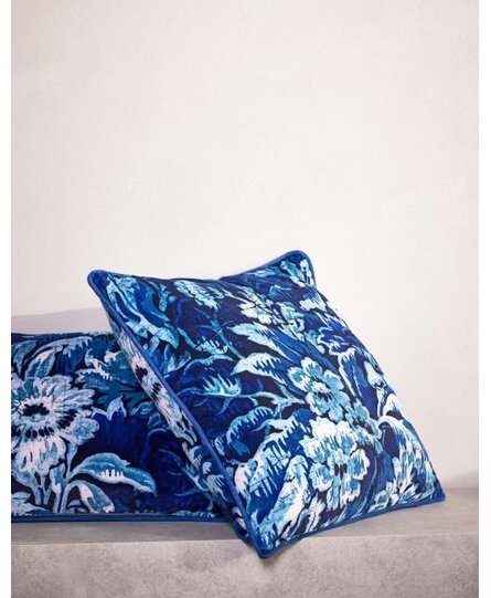 Essenza Yfke cushion Cobalt blue 40x90