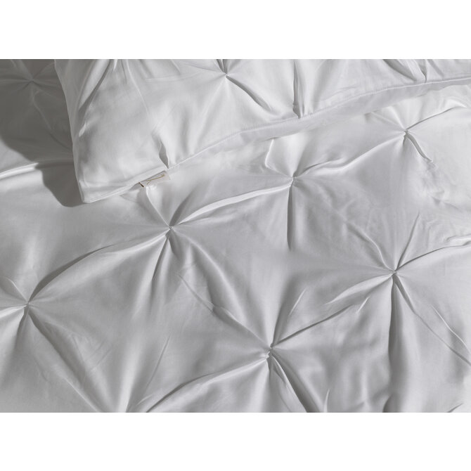 Yellow Nova Dekbedovertrek 140x200/220 White Yellow Nova Dekbedovertrek 140x200/220 White