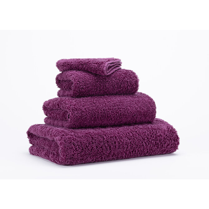 Abyss & Habidecor Super Pile Handdoek 55x100 514 baton rouge Abyss & Habidecor Super Pile Handdoek 55x100 514 baton rouge